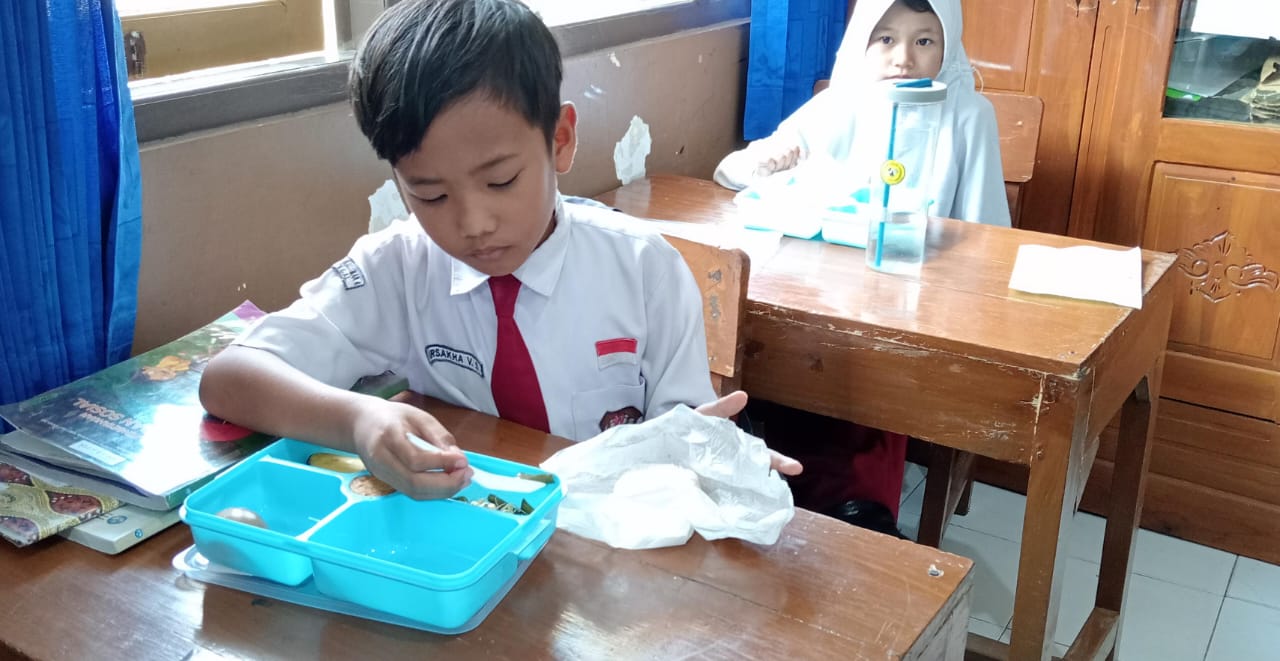 Enam SD di Kota Tegal gelar gladi Makan Bergizi Gratis Enam SD di Kota Tegal gelar gladi Makan Bergizi Gratis
