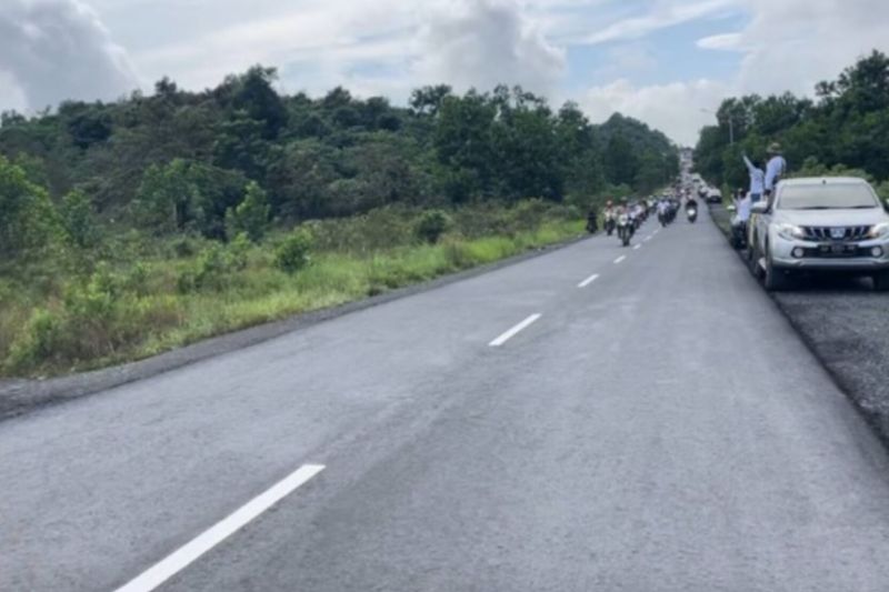 PUPR Kalsel imbau pengendara waspada lintasi Jalan H Sahbirin Noor PUPR Kalsel imbau pengendara waspada lintasi Jalan H Sahbirin Noor