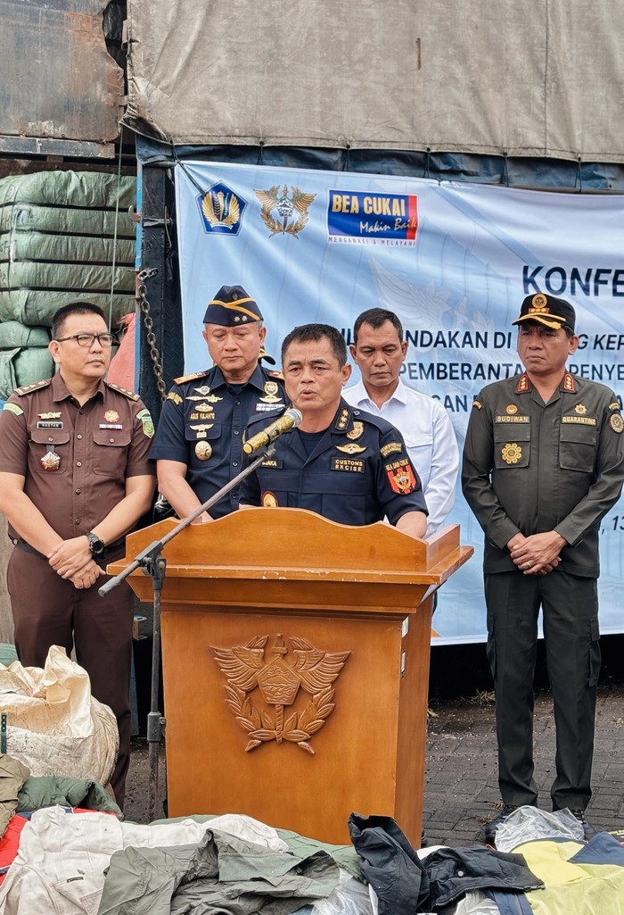 Bea cukai gagalkan puluhan ribu koli barang ilegal di Jambi