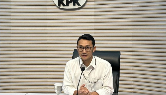 KPK geledah tiga kantor asosiasi dan satu rumah pihak agensi haji KPK geledah tiga kantor asosiasi dan satu rumah pihak agensi haji