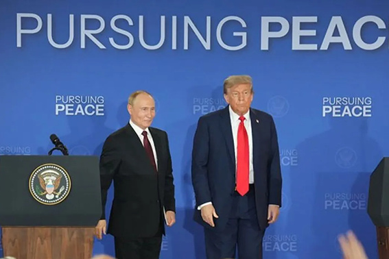 Trump membahas pembatasan senjata nuklir dengan Putin Trump membahas pembatasan senjata nuklir dengan Putin