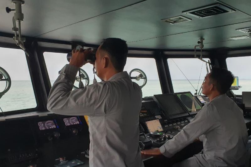 Tim Gabungan perluas cari delapan ABK Osela tenggelam di Laut Gelasa Tim Gabungan perluas cari delapan ABK Osela tenggelam di Laut Gelasa