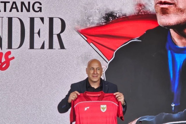 Alexander Zwiers tegaskan komitmen bangun sepak bola Indonesia Alexander Zwiers tegaskan komitmen bangun sepak bola Indonesia
