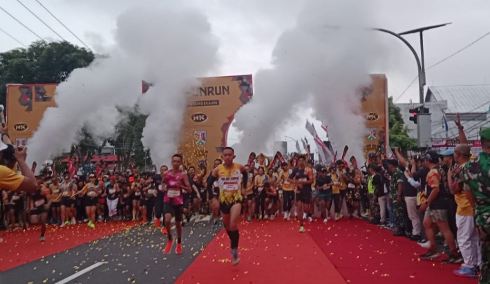 Ribuan pelari ikuti HK Fun Run 2025: #Kemilau Kemerdekaan Ribuan pelari ikuti HK Fun Run 2025: #Kemilau Kemerdekaan