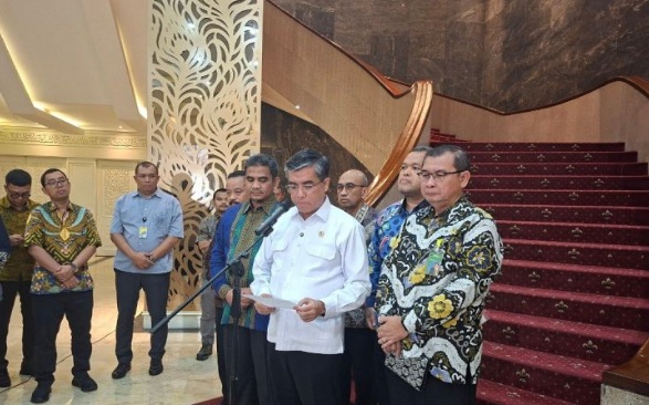 Menaker tegaskan tidak ada toleransi terhadap perilaku koruptif Menaker tegaskan tidak ada toleransi terhadap perilaku koruptif
