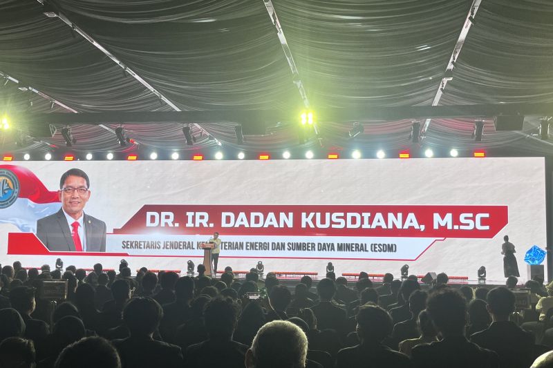 Prabowo minta seluruh desa dalam 4 tahun terima akses listrik