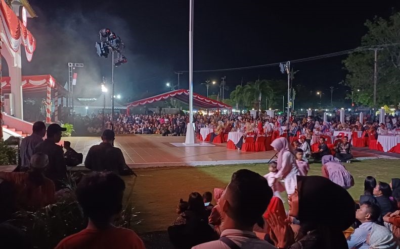 Ribuan warga Kepri antusias meriahkan malam puncak HUT Ke-80 RI
