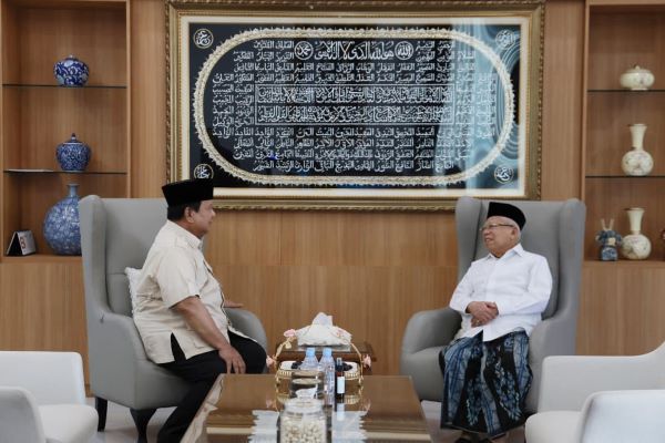 Presiden Prabowo kunjungi KH Maruf Amin diskusi pembangunan bangsa Presiden Prabowo kunjungi KH Maruf Amin diskusi pembangunan bangsa