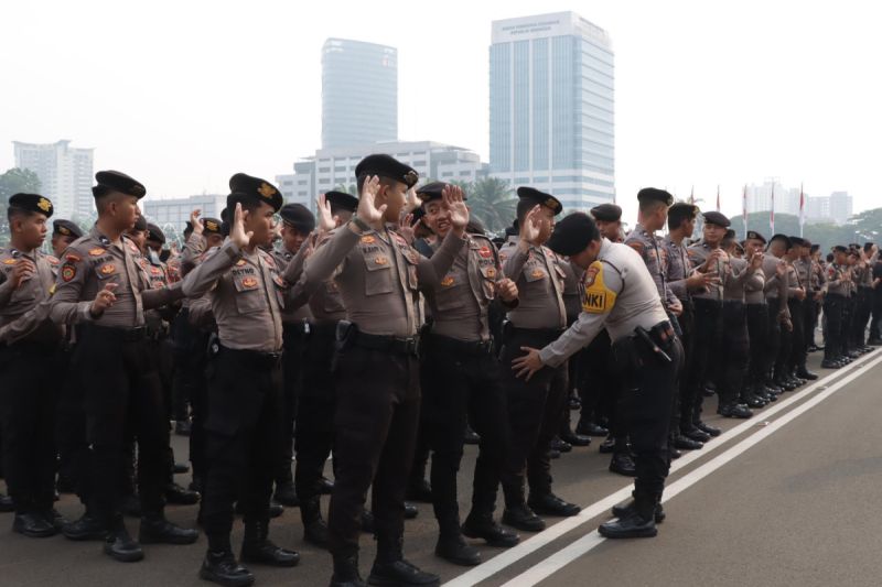1.250 personel gabungan amankan unjuk rasa di DPR 1.250 personel gabungan amankan unjuk rasa di DPR