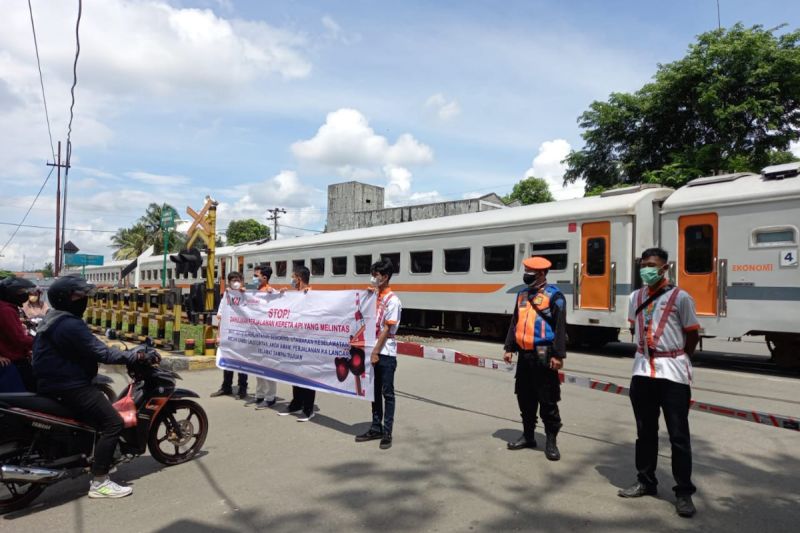 KAI sampaikan duka insiden perlintasan sebidang telan korban jiwa KAI sampaikan duka insiden perlintasan sebidang telan korban jiwa