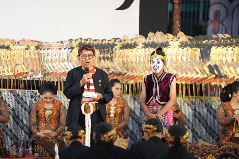 Kemenbud meriahkan perayaan HUT ke-80 RI dengan pagelaran wayang kulit Kemenbud meriahkan perayaan HUT ke-80 RI dengan pagelaran wayang kulit