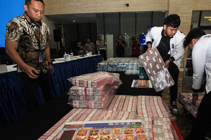Polri bekukan rekening dan sita Rp154 miliar terkait judi daring Polri bekukan rekening dan sita Rp154 miliar terkait judi daring