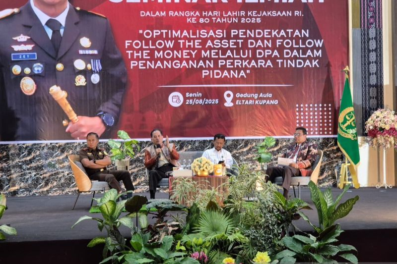 Pakar: KPK tidak perlu minta izin jika tangkap kader partai Pakar: KPK tidak perlu minta izin jika tangkap kader partai