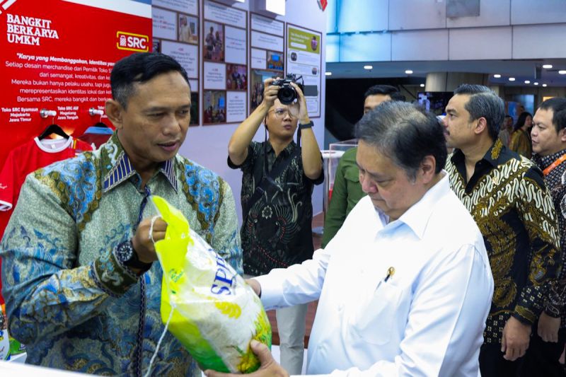 Bulog tegaskan komitmen perkuat peran strategis pangan nasional Bulog tegaskan komitmen perkuat peran strategis pangan nasional