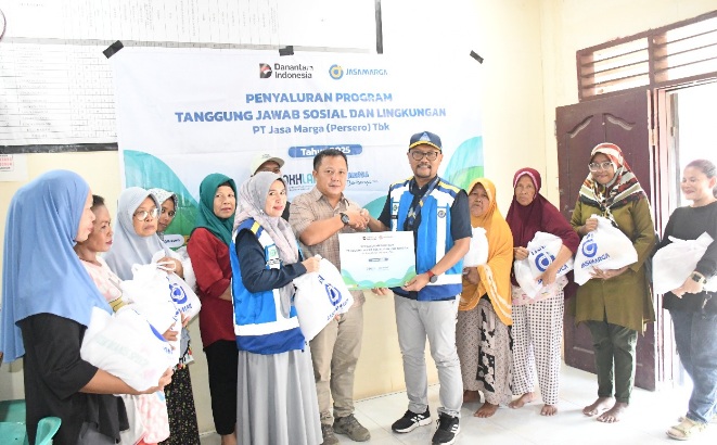 Jelang HUT ke-80 RI dan HUT ke-6, JNT salurkan bantuan 200 paket sembako Jelang HUT ke-80 RI dan HUT ke-6, JNT salurkan bantuan 200 paket sembako