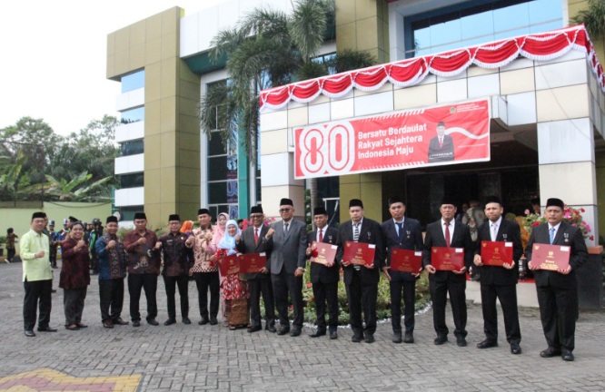 Kanwil Kemenag Sumut gelar upacara HUT ke-80 Kemerdekaan RI Kanwil Kemenag Sumut gelar upacara HUT ke-80 Kemerdekaan RI