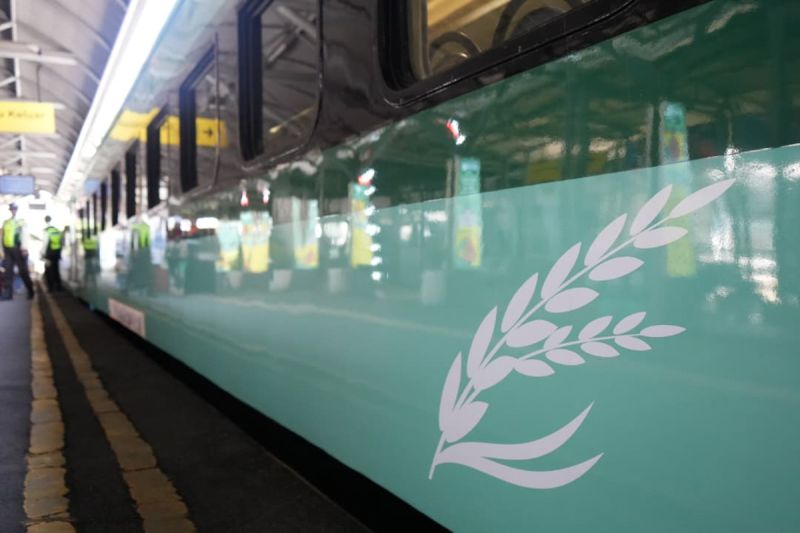 PT KAI siapkan kereta api khusus untuk petani dan pedagang PT KAI siapkan kereta api khusus untuk petani dan pedagang