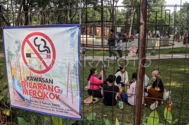 Pansus Raperda KTR pastikan hak pedagang rokok terakomodir Pansus Raperda KTR pastikan hak pedagang rokok terakomodir