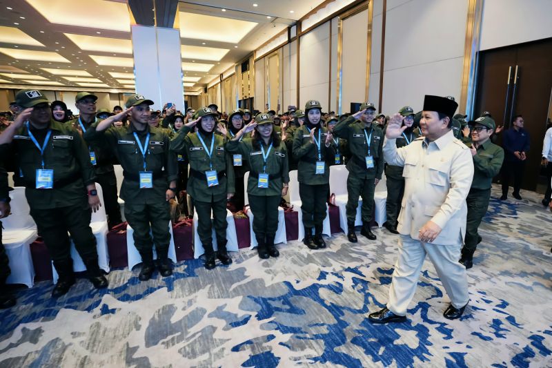 Presiden berpesan ke guru Sekolah Rakyat buat siswa gembira