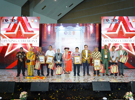 Indo Leather & Footwear Expo 2025: Ajang Bergengsi Industri Kulit dan Alas Kaki di Jakarta Indo Leather & Footwear Expo 2025: Ajang Bergengsi Industri Kulit dan Alas Kaki di Jakarta