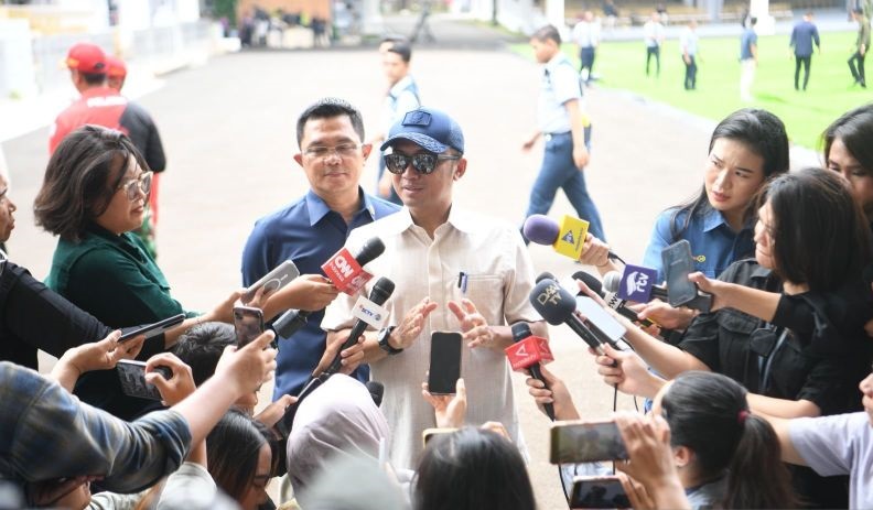 Mensesneg tinjau Monas pastikan pesta rakyat HUT RI berjalan semarak Mensesneg tinjau Monas pastikan pesta rakyat HUT RI berjalan semarak