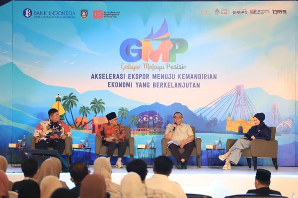 BPJPH ajak stakeholder lintas sektor kolaborasi perkuat ekosistem halal BPJPH ajak stakeholder lintas sektor kolaborasi perkuat ekosistem halal