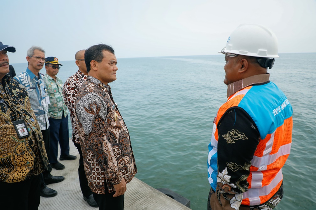 Efisiensi bongkar muat barang, Pelabuhan Batang siap beroperasi Efisiensi bongkar muat barang, Pelabuhan Batang siap beroperasiÂ
