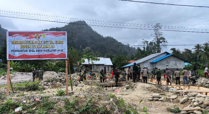 TMMD ke-125 Kodim 1506/Namlea picu pembangunan di Buru Selatan TMMD ke-125 Kodim 1506/Namlea picu pembangunan di Buru Selatan