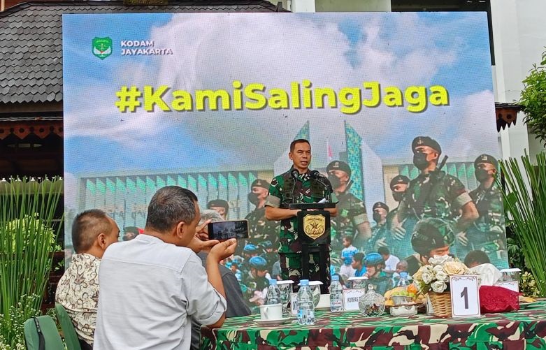 Cegah banjir, Pangdam Jaya pantau tiga sungai dekat permukiman padat Cegah banjir, Pangdam Jaya pantau tiga sungai dekat permukiman padat