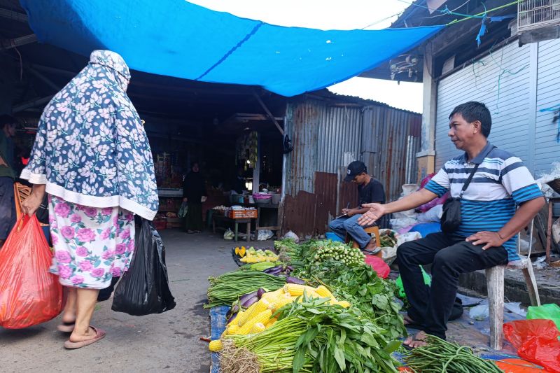 Pedagang Pekanbaru mulai gunakan zona relokasi usai penertiban Pedagang Pekanbaru mulai gunakan zona relokasi usai penertiban