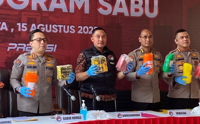 Polisi bongkar modus peredaran narkoba dalam bungkus teh China Polisi bongkar modus peredaran narkoba dalam bungkus teh China