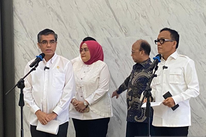 KPK usut aliran dana pemerasan sertifikat K3 ke Yassierli-Ida Fauziyah KPK usut aliran dana pemerasan sertifikat K3 ke Yassierli-Ida Fauziyah