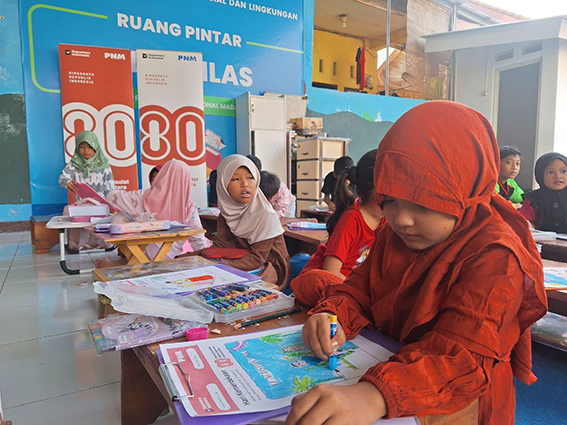 PNM ajak anak nasabah PNM Mekaar 3T rayakan 80 tahun kemerdekaan lewat lomba mewarnai PNM ajak anak nasabah PNM Mekaar 3T rayakan 80 tahun kemerdekaan lewat lomba mewarnai