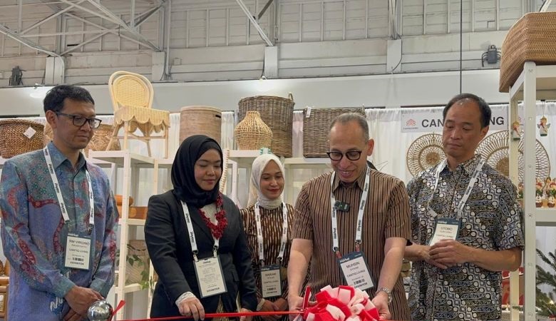 KBRI Ottawa pamerkan UKM Indonesia di Toronto Market Week 2025 KBRI Ottawa pamerkan UKM Indonesia di Toronto Market Week 2025