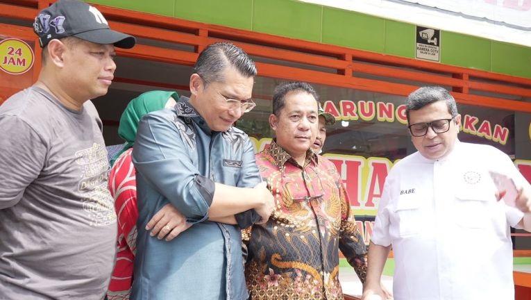 BPJPH gratiskan sertifikat halal untuk warteg hingga Warung Padang BPJPH gratiskan sertifikat halal untuk warteg hingga Warung Padang
