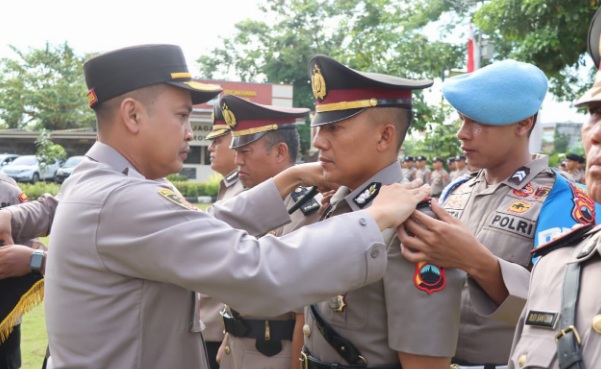 Penyegaran, Polres Kudus gelar sertijab Kasat dan Kapolsek Penyegaran, Polres Kudus gelar sertijab Kasat dan Kapolsek