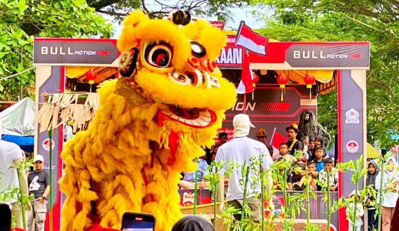Yayasan Hakka hadirkan atraksi Barongsai rawat persatuan di Aceh Barat Yayasan Hakka hadirkan atraksi Barongsai rawat persatuan di Aceh Barat