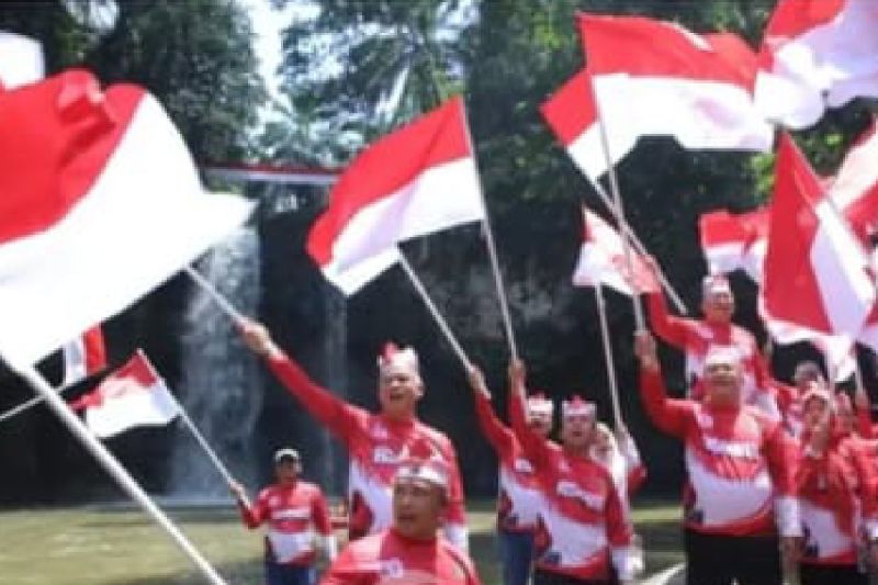 Pemkab Asahan-Sumut kibarkan bendera 80 meter di area wisata