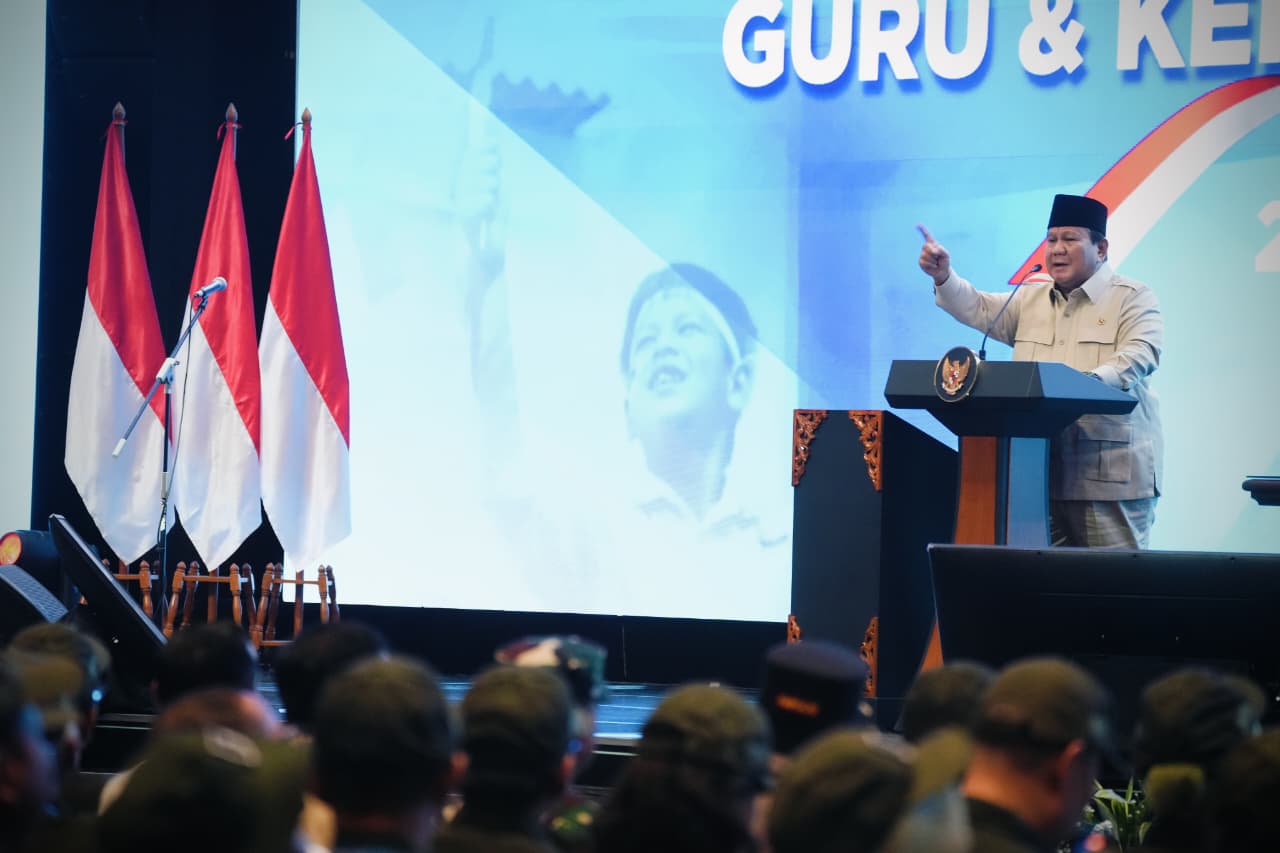 Arahan Presiden ke Guru Sekolah Rakyat: Buat siswa gembira Arahan Presiden ke Guru Sekolah Rakyat: Buat siswa gembira
