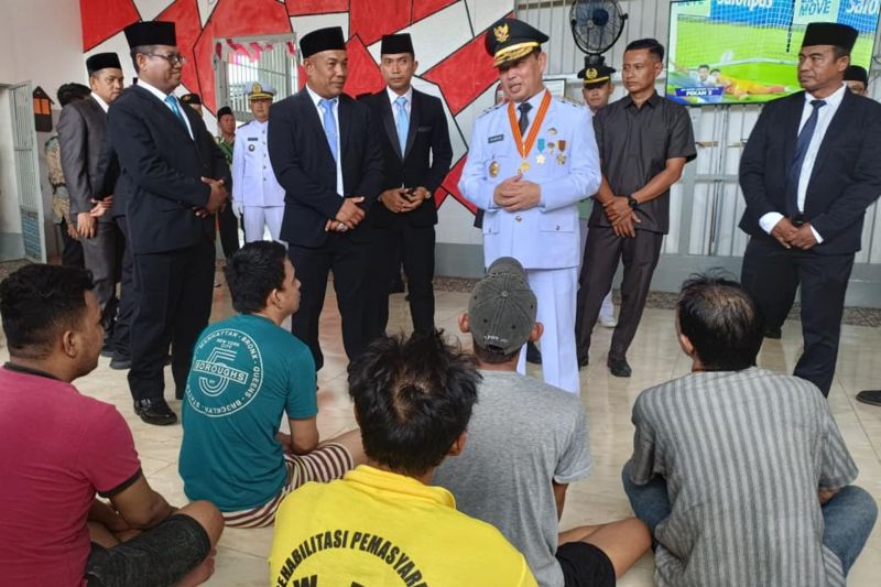 4.366 narapidana di Kalbar terima remisi HUT ke-80 RI 4.366 narapidana di Kalbar terima remisi HUT ke-80 RI