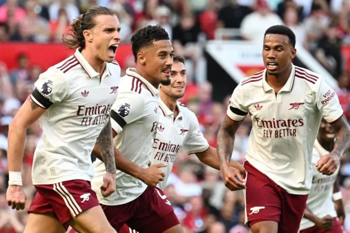 Klasemen Liga Inggris: Arsenal di puncak, Liverpool dan Spurs menang Klasemen Liga Inggris: Arsenal di puncak, Liverpool dan Spurs menang