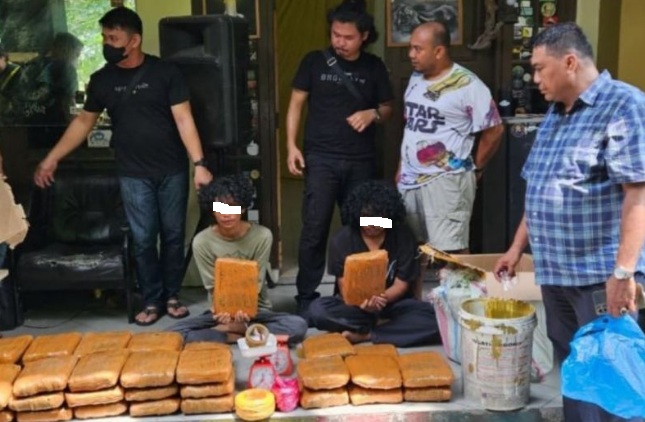 BNNP Riau sita 63 kg ganja kering dari Kampus UIN Suska BNNP Riau sita 63 kg ganja kering dari Kampus UIN Suska