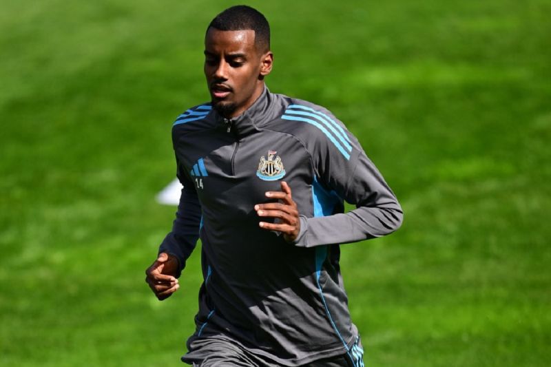 Isak tuding Newcastle ingkar janji, minta dijual musim panas ini Isak tuding Newcastle ingkar janji, minta dijual musim panas ini