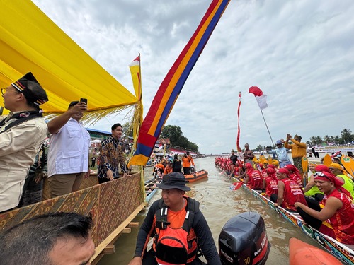 Gibran sebut Pacu Jalur cerminan semangat gotong royong