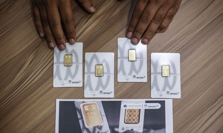 Harga emas Antam hari ini merosot Rp21.000 ke angka Rp1,924 juta/gram