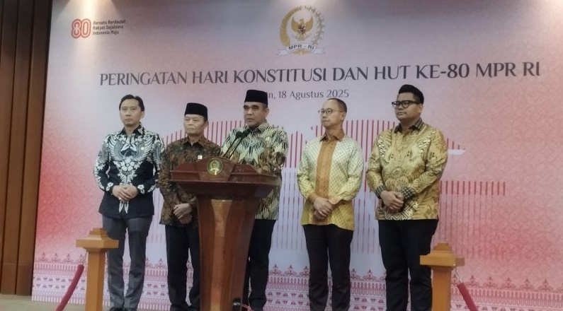 Ketua MPR: Hari Konstitusi ingatkan UUD adalah sumbu semua aturan
