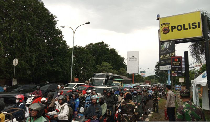 Arus milir di Jalur Pantura Cirebon naik pada H+3 Lebaran