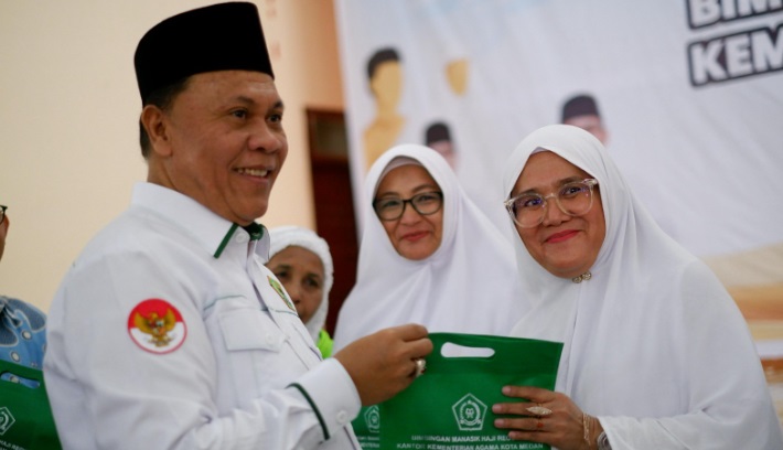 Sapa jamaah calon haji Medan, Kakanwil: Siapkan fisik dan mental Sapa jamaah calon haji Medan, Kakanwil: Siapkan fisik dan mental
