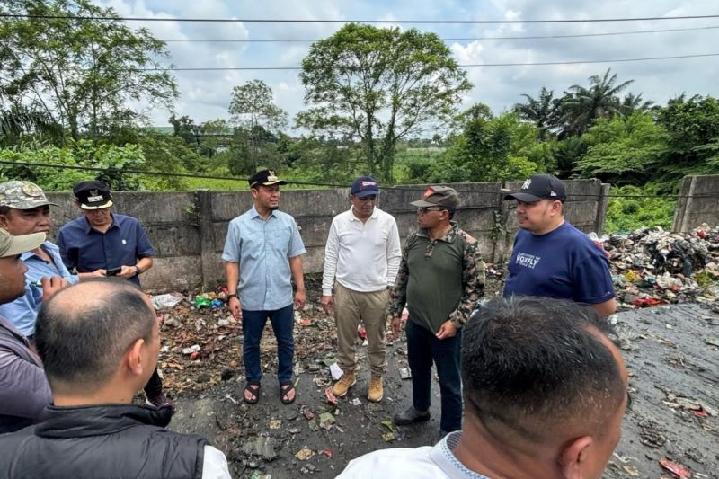 Pemkot Pekanbaru kembali ganti Kepala DLHK terkait penanganan sampah