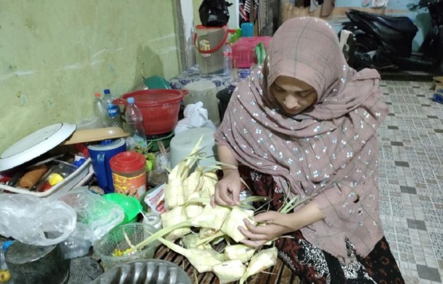Masyarakat Madura melestarikan tradisi Tellasan katopa Masyarakat Madura melestarikan tradisi Tellasan katopa
